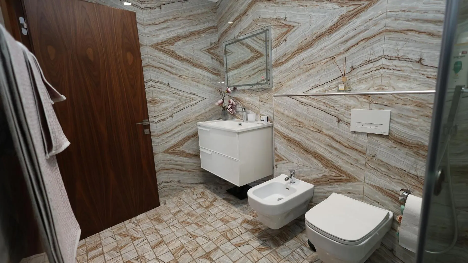 Hotel Rezidenca Arlington Berat 0*,  Albania